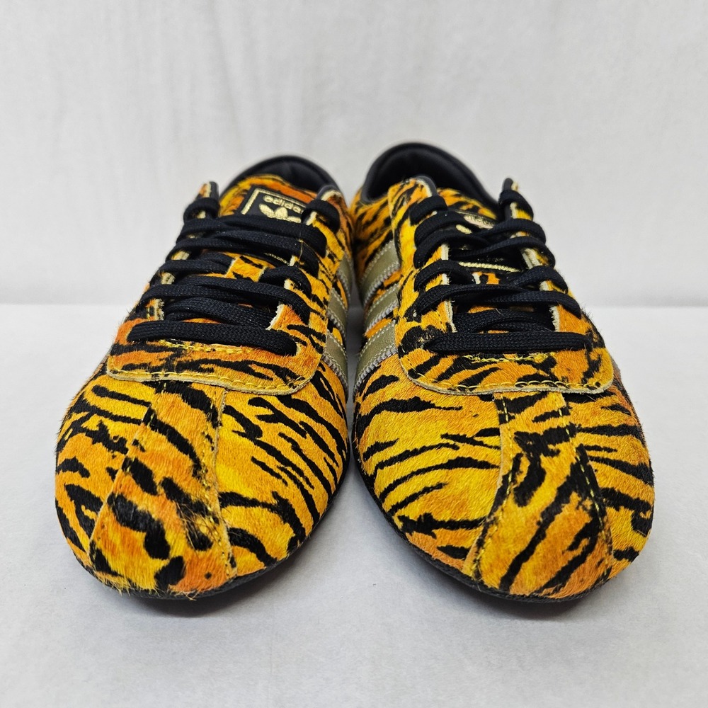 Adidas Tokyo W Tiger Print Pony Hair Sneakers IH6638 Yellow Gold Womens Size 8 - Picture 4 of 9